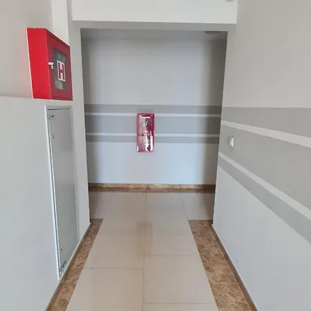 Appartamento No 44 *